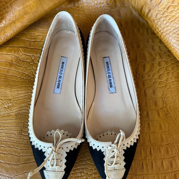 Manolo Blahnik Officesiren Bow Tie Black and Cream Flat Shoes Size 37 US 7 - Picture 5 of 8